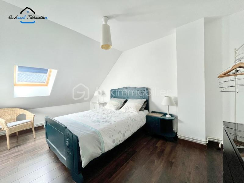 Maison de ville - 250 m² - 10 pièces