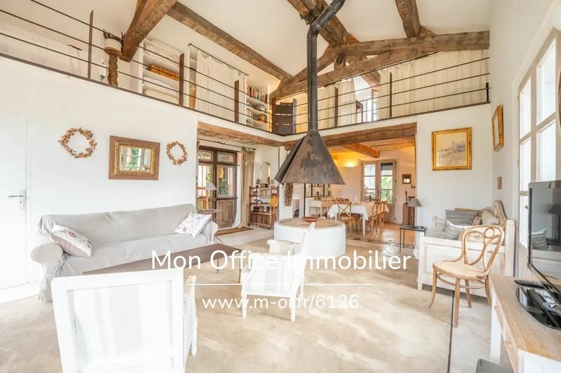 Maison - 168 m² - 6 pièces