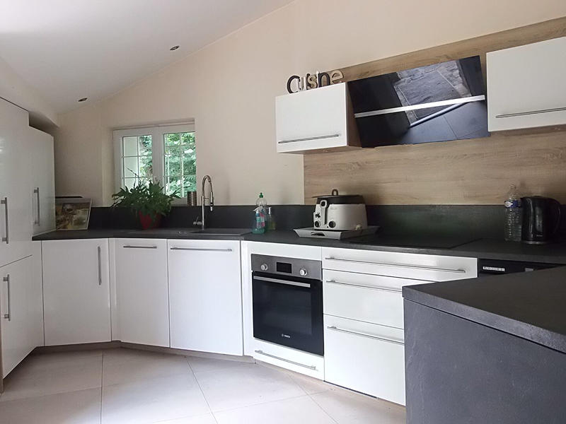 Maison - 87 m² - 5 pièces