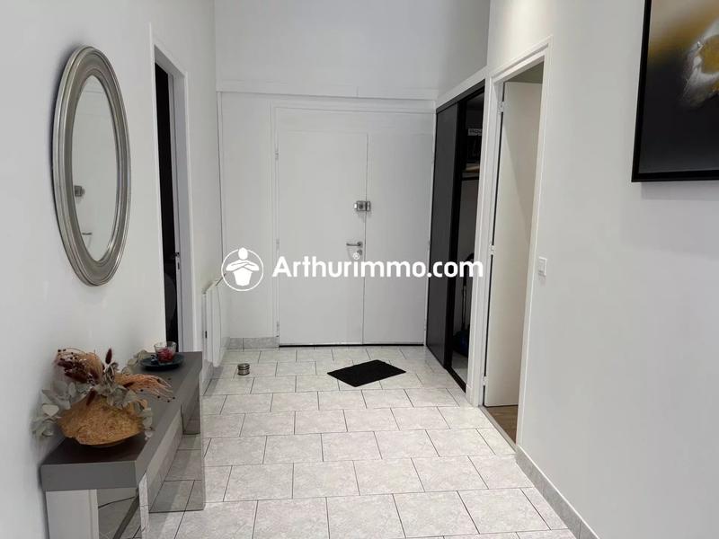 Appartement - 68 m² - 2 pièces