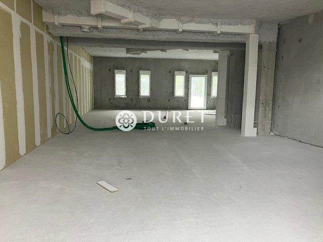 Local commercial - 107 m²