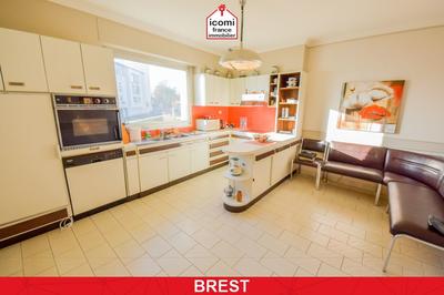 Maison - 148 m² - 7 pièces