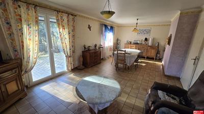 Maison traditionnelle - 130 m² - 7 pièces