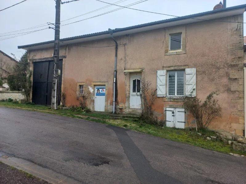 Maison de village - 90 m² - 3 pièces