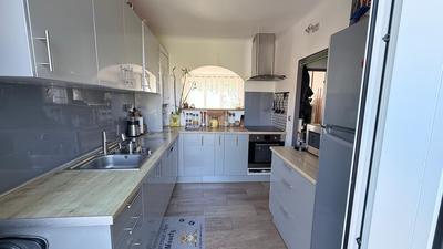 Maison - 88 m² - 5 pièces