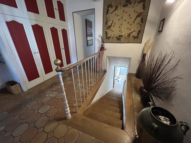 Appartement - 185 m² - 4 pièces