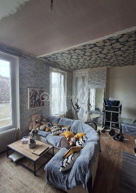 Maison de village - 250 m² - 8 pièces