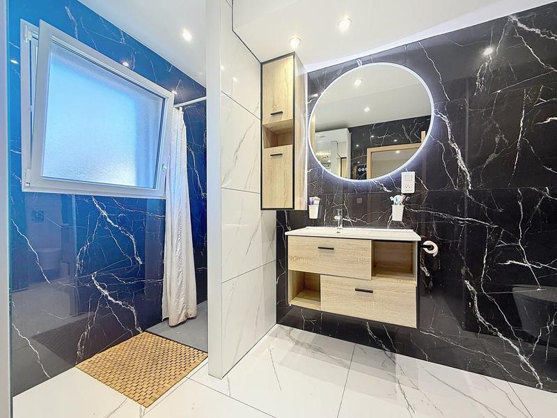 Maison contemporaine - 154 m² - 7 pièces