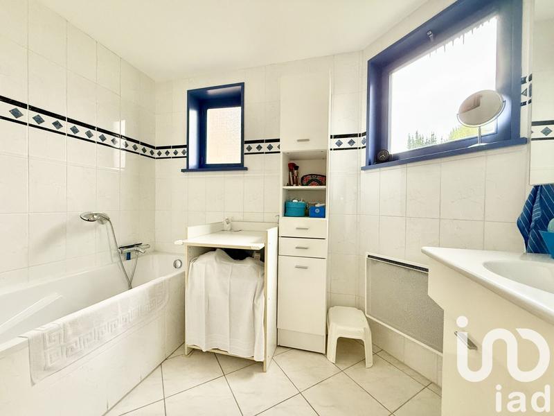 Maison - 186 m² - 8 pièces