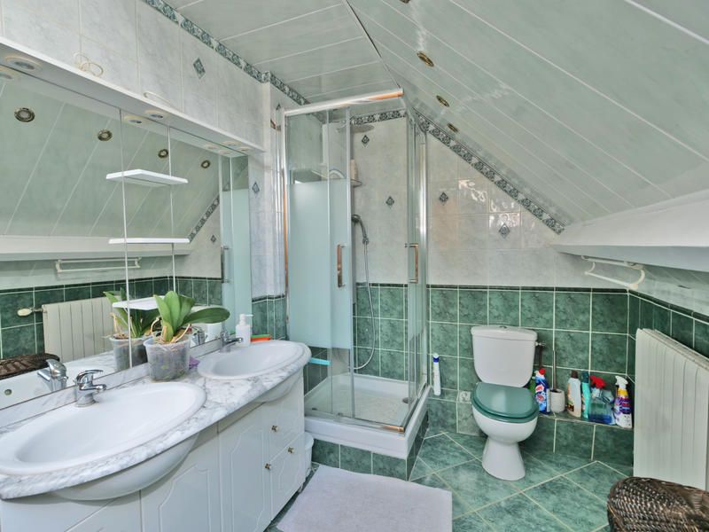 Maison - 140 m² - 7 pièces