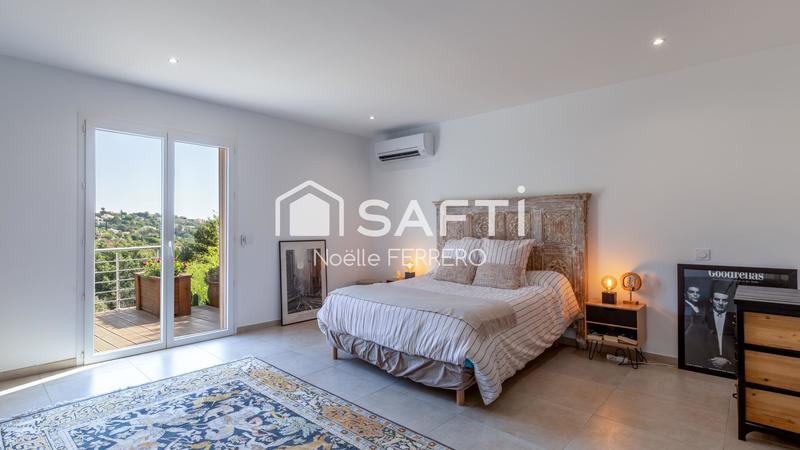 Maison - 210 m² - 6 pièces