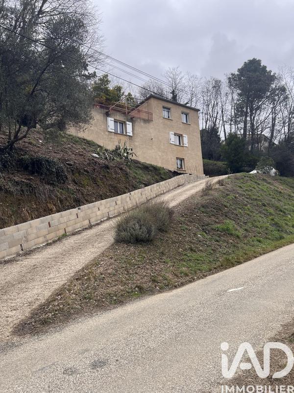 Maison - 110 m² - 4 pièces