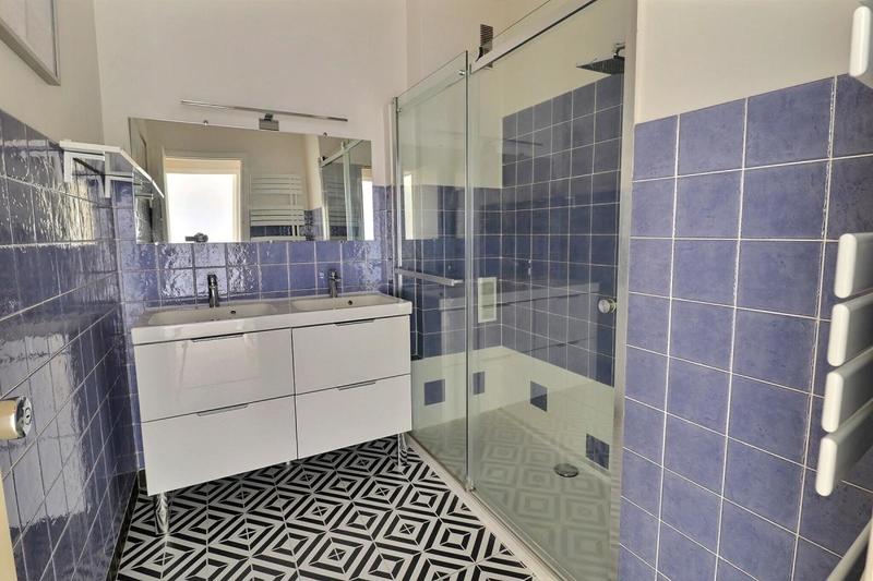 Appartement - 162 m² - 6 pièces