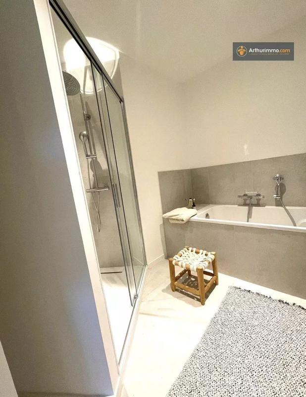 Appartement - 94 m² - 4 pièces