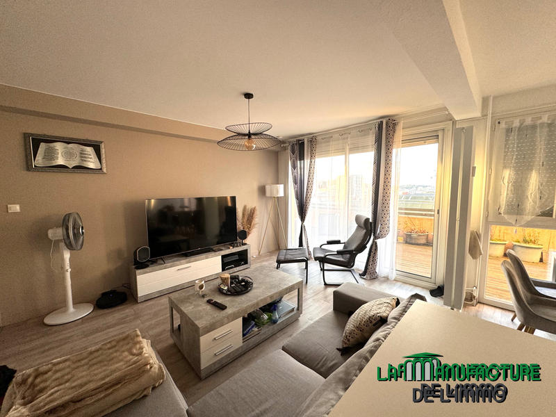 Appartement - 60 m² - 2 pièces