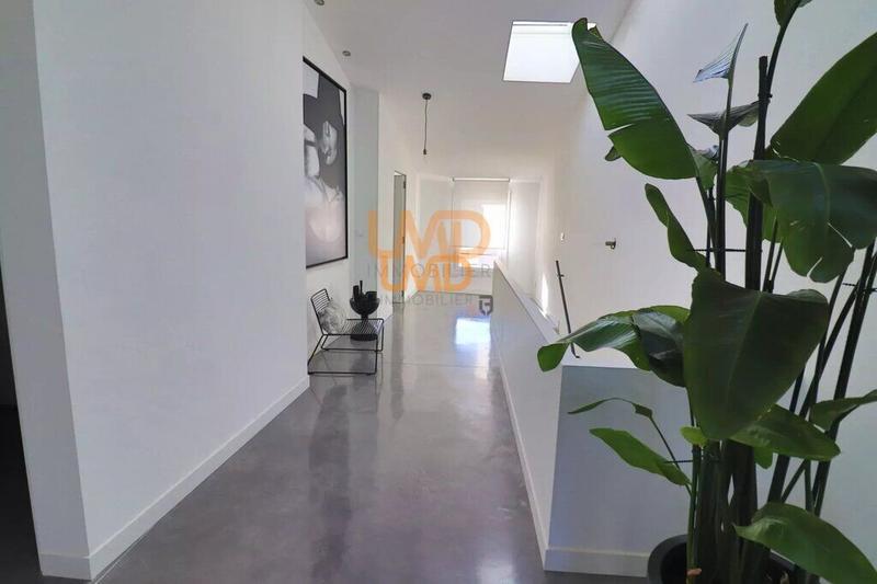 Maison - 190 m² - 4 pièces