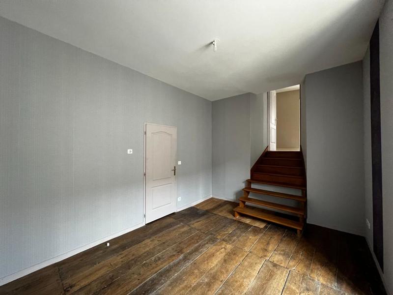 Maison - 259 m² - 8 pièces