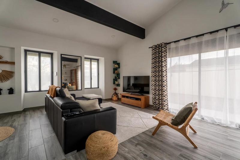 Maison - 146 m² - 6 pièces