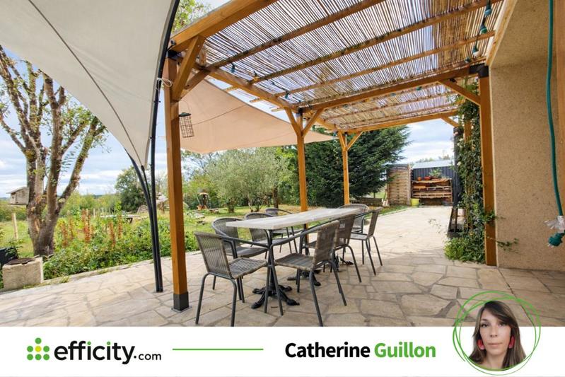 Maison - 229 m² - 7 pièces