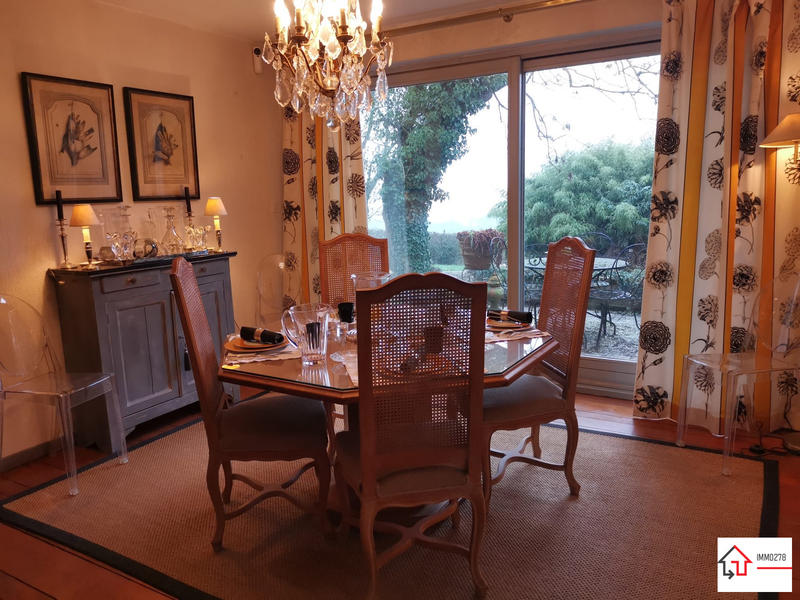 Maison - 150 m² - 5 pièces