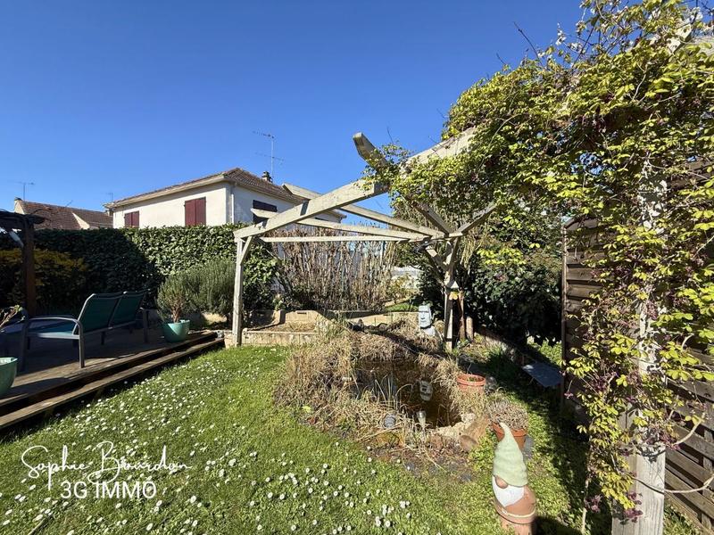 Maison jumelée - 100 m² - 5 pièces