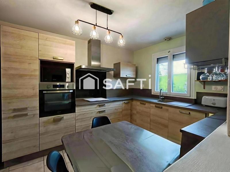 Maison - 110 m² - 5 pièces