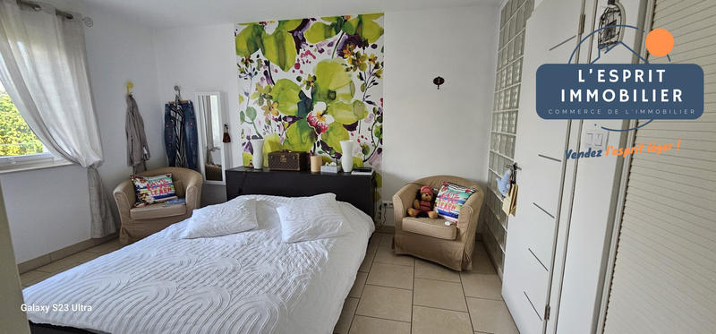 Villa - 225 m² - 6 pièces