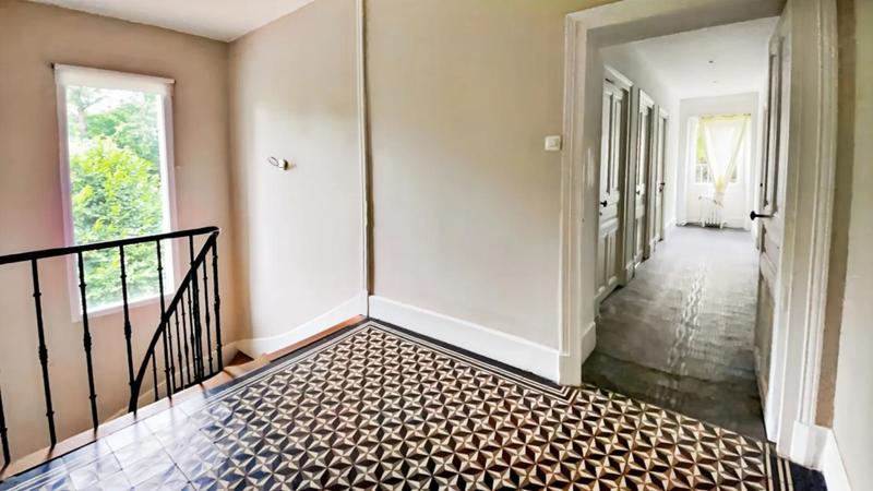 Maison bourgeoise - 230 m² - 9 pièces