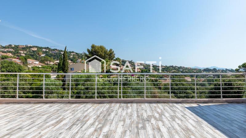 Maison - 210 m² - 6 pièces