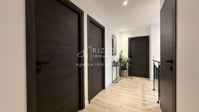 Maison - 138 m² - 5 pièces