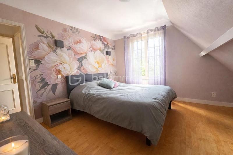 Maison - 209 m² - 7 pièces