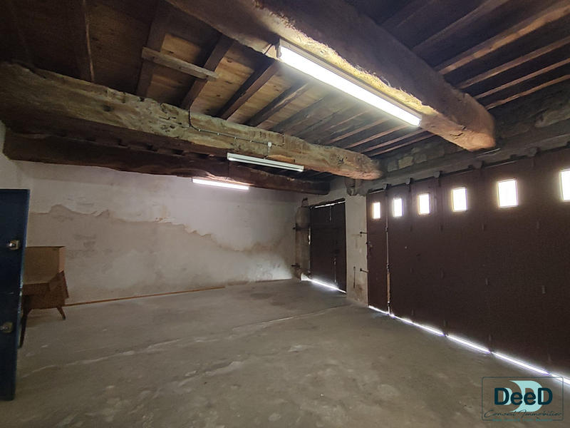 Maison - 288 m² - 9 pièces