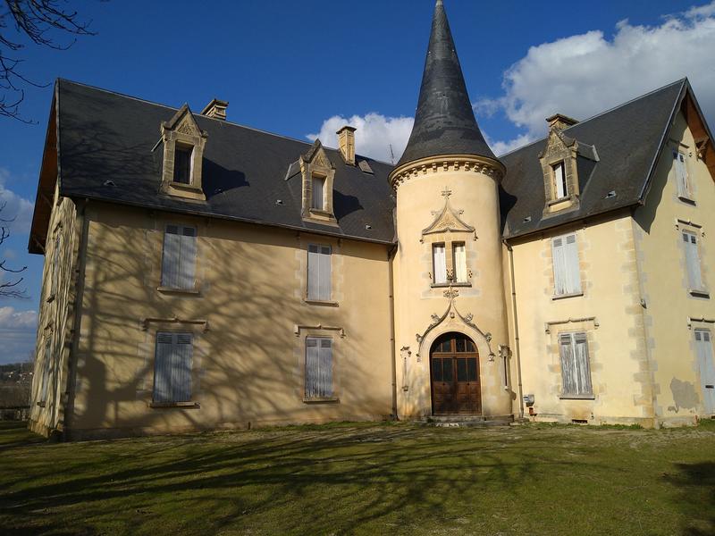 Château - 570 m² - 20 pièces
