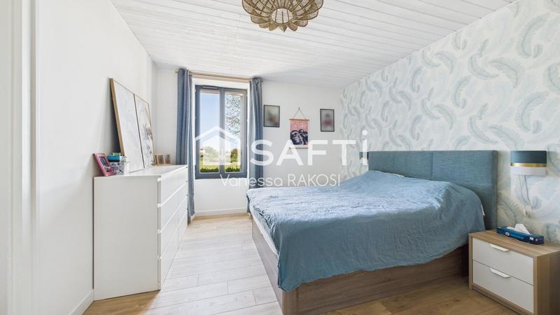 Maison - 265 m² - 8 pièces