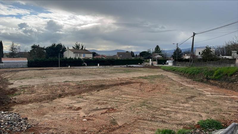 Terrain constructible - 348 m²