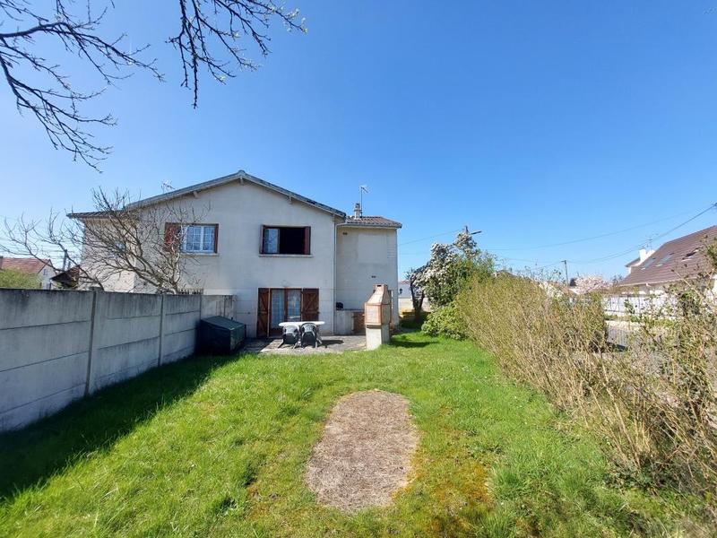 Maison - 96 m² - 4 pièces