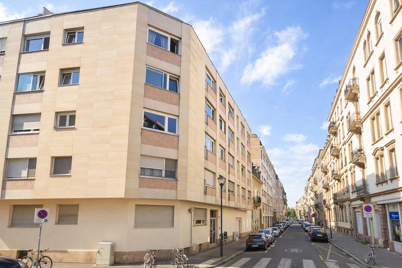 Appartement - 98 m² - 4 pièces