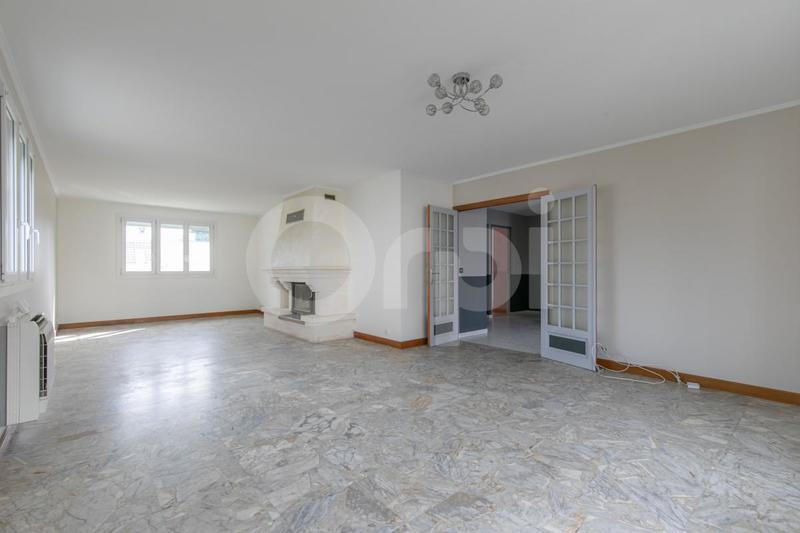 Maison - 177 m² - 7 pièces