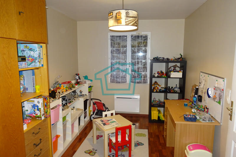 Maison - 122 m² - 6 pièces