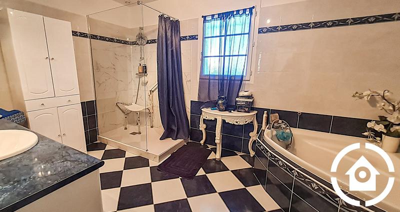 Maison - 124 m² - 5 pièces