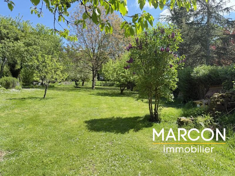 Maison de village - 300 m² - 9 pièces