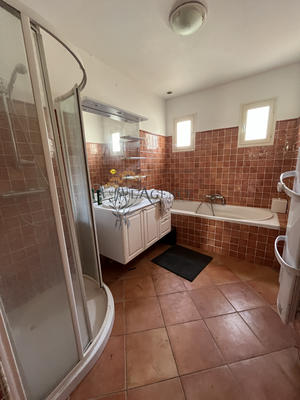 Villa - 190 m² - 6 pièces