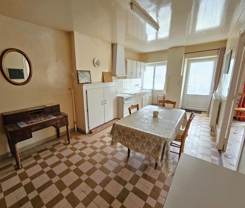 Maison - 167 m² - 6 pièces