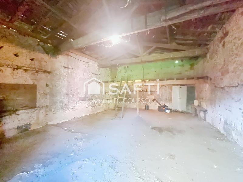 Maison - 237 m² - 8 pièces