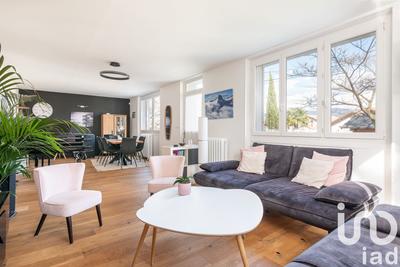 Maison - 208 m² - 6 pièces