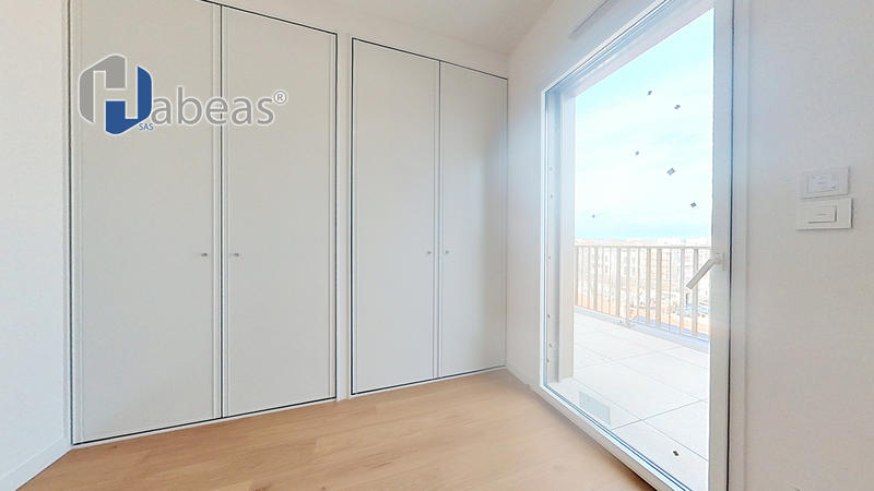 Appartement - 90 m² - 4 pièces