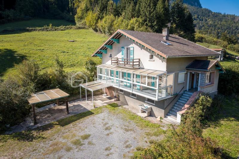 Maison de village - 170 m² - 8 pièces