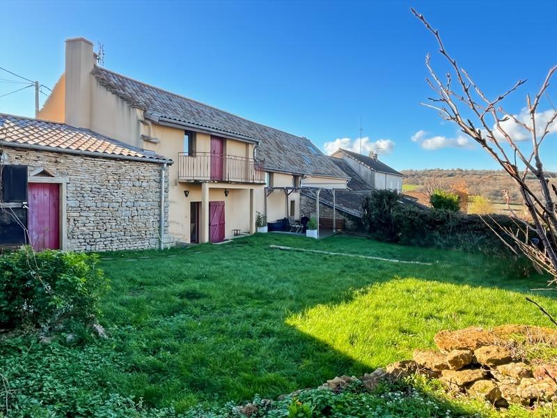 Maison - 166 m² - 7 pièces