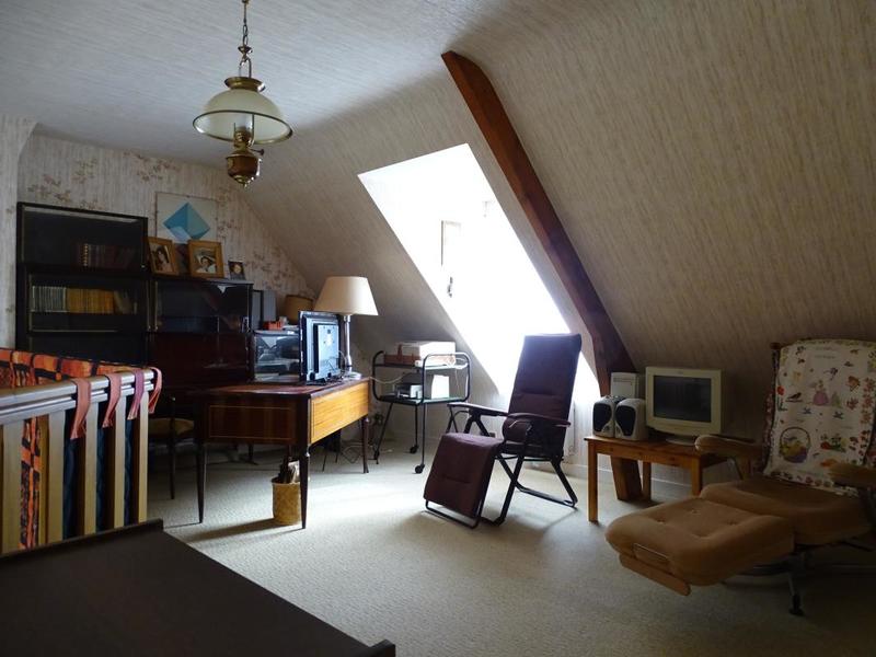 Maison - 178 m² - 10 pièces