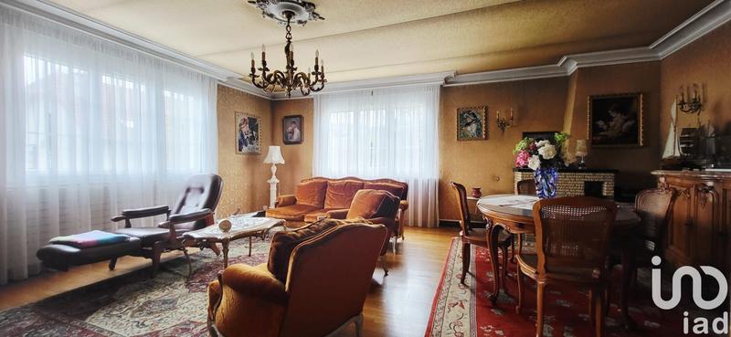 Maison - 216 m² - 5 pièces